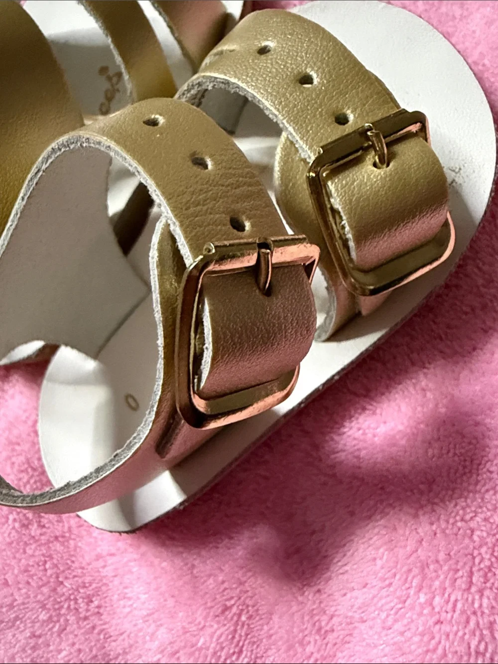 Baby Gold Metallic Buckle Sandals - Brand Salt Water size 0 New Without Tags